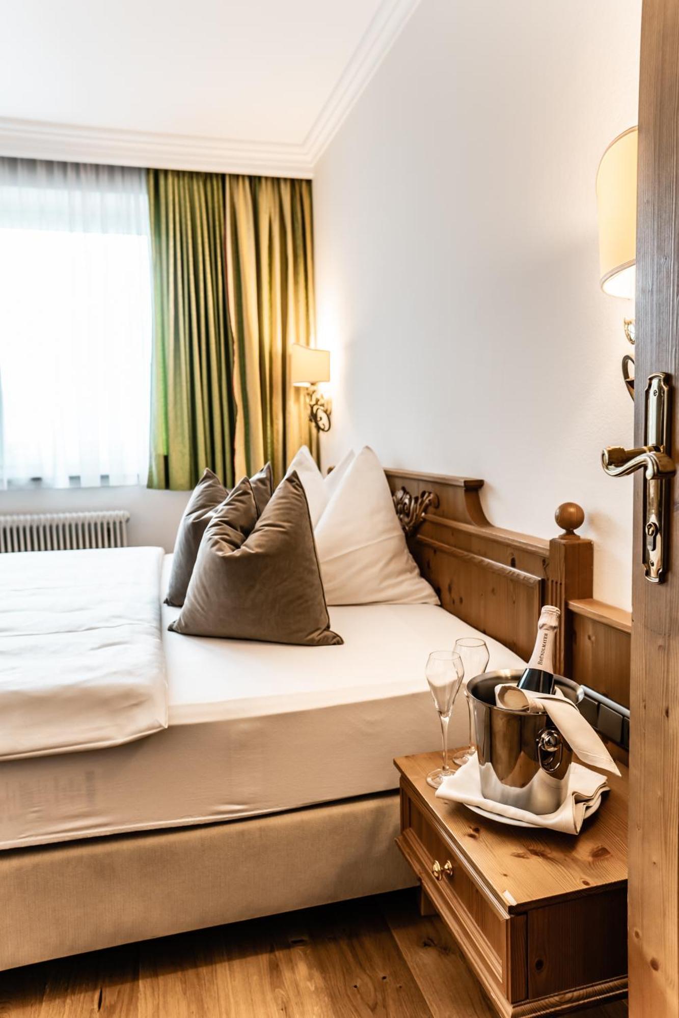 Hotel Hubertushof Anif Luaran gambar